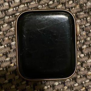 44M Rose Gold Series 5 Apple Watch